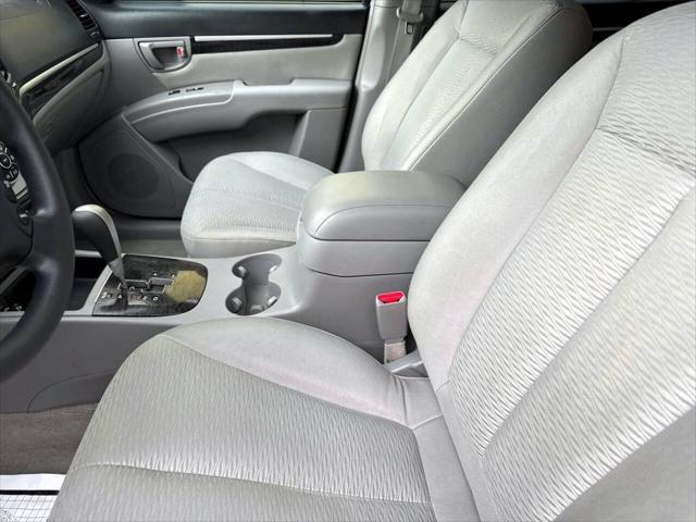 used 2007 Hyundai Santa Fe car, priced at $7,995