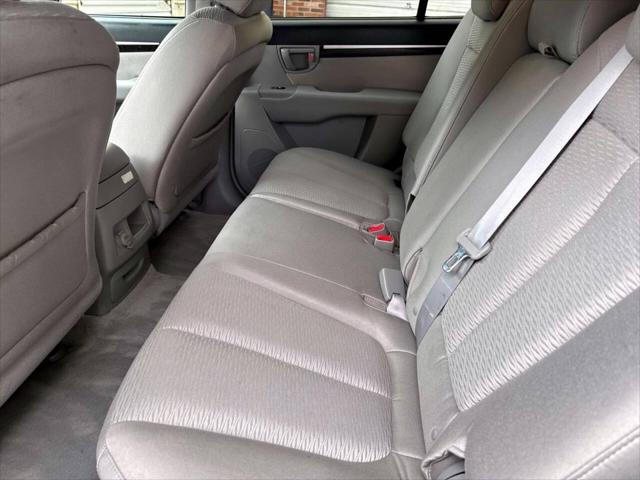 used 2007 Hyundai Santa Fe car, priced at $7,995