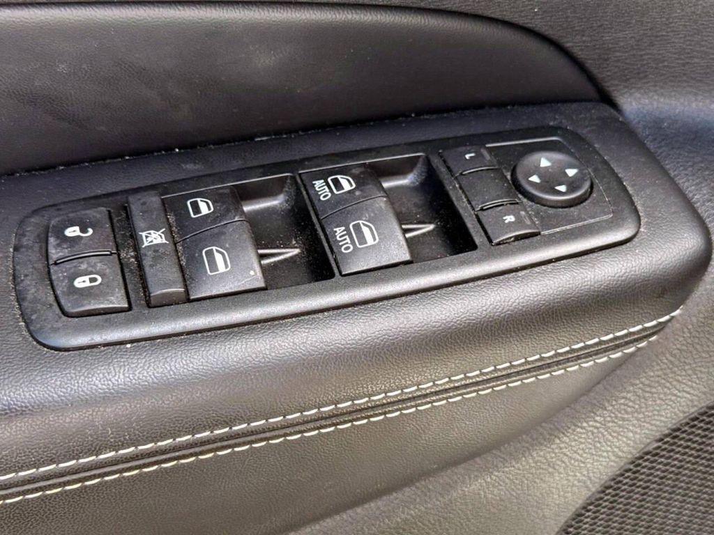 used 2014 Jeep Grand Cherokee car, priced at $15,995