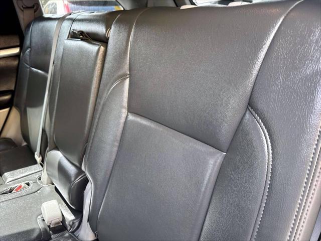 used 2015 Toyota Highlander car, priced at $17,995