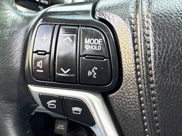 used 2015 Toyota Highlander car, priced at $17,995