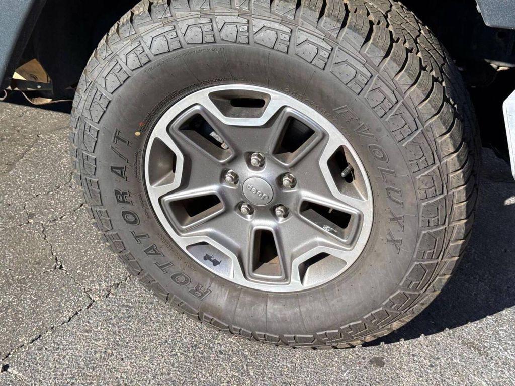 used 2014 Jeep Wrangler Unlimited car, priced at $15,995