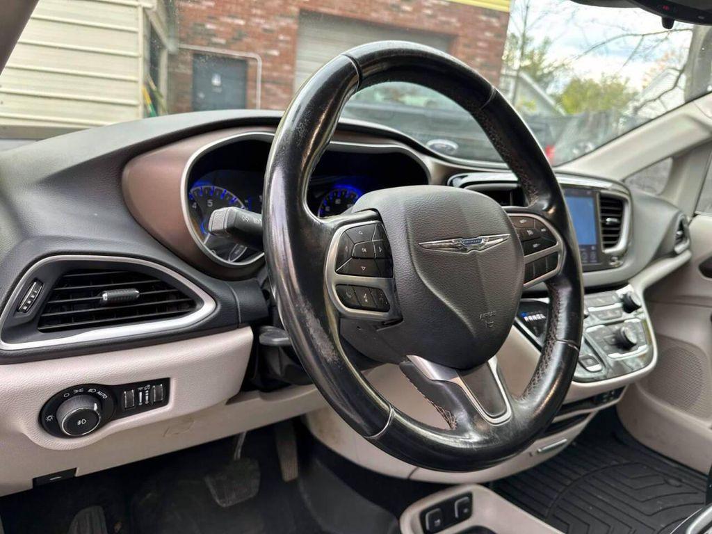 used 2018 Chrysler Pacifica car, priced at $13,495