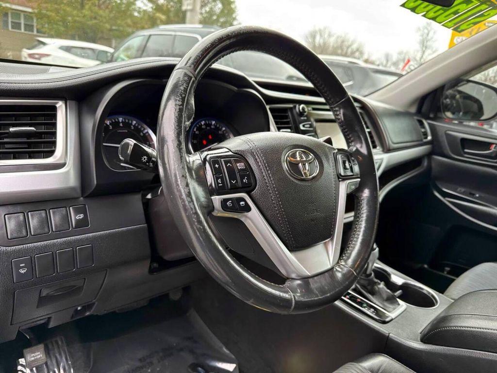used 2015 Toyota Highlander car, priced at $15,995