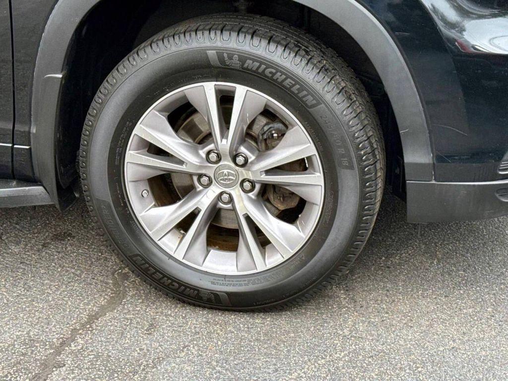 used 2015 Toyota Highlander car, priced at $15,995