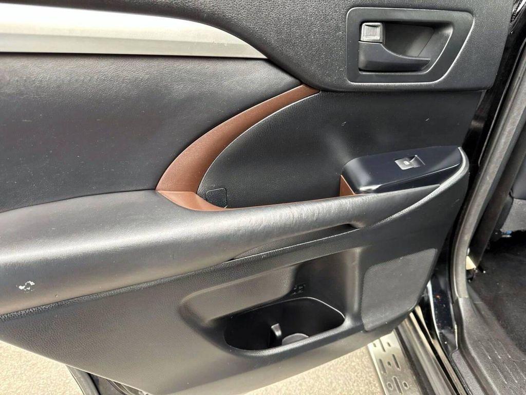 used 2015 Toyota Highlander car, priced at $15,995