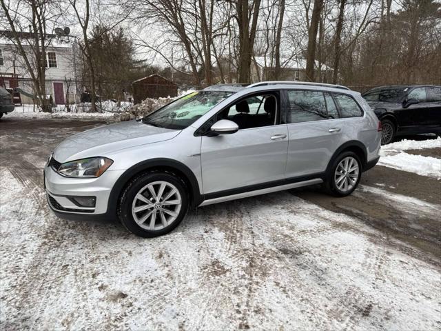used 2017 Volkswagen Golf Alltrack car, priced at $14,995
