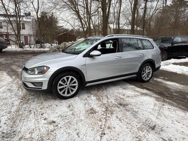used 2017 Volkswagen Golf Alltrack car, priced at $14,995
