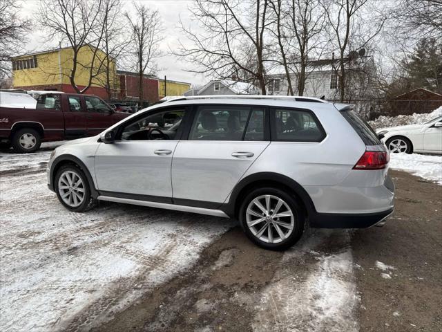 used 2017 Volkswagen Golf Alltrack car, priced at $14,995