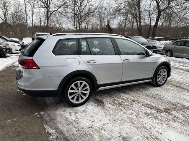used 2017 Volkswagen Golf Alltrack car, priced at $14,995