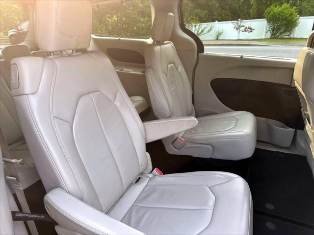 used 2017 Chrysler Pacifica car, priced at $14,995