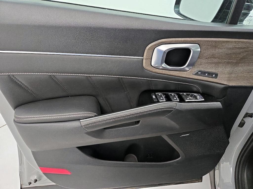used 2022 Kia Sorento car, priced at $30,998