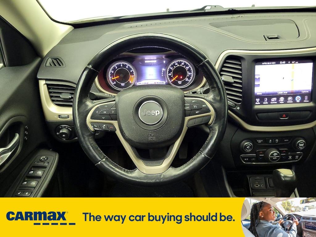 used 2015 Jeep Cherokee car, priced at $15,998