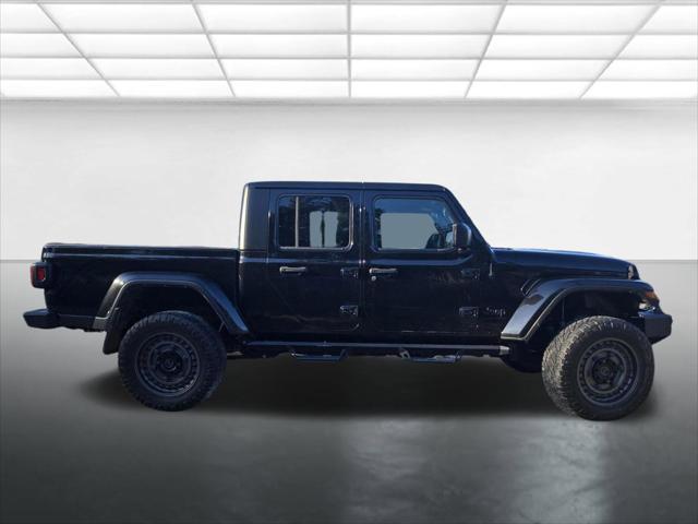 used 2022 Jeep Gladiator car, priced at $36,418