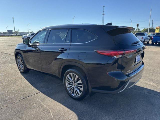 used 2020 Toyota Highlander car, priced at $33,800