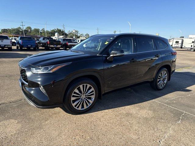 used 2020 Toyota Highlander car, priced at $33,800