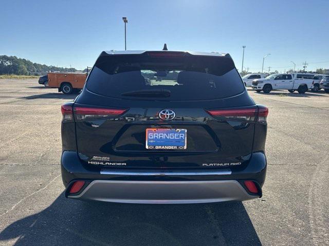 used 2020 Toyota Highlander car, priced at $33,800