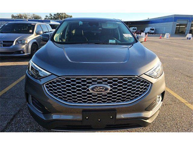 used 2024 Ford Edge car, priced at $31,395