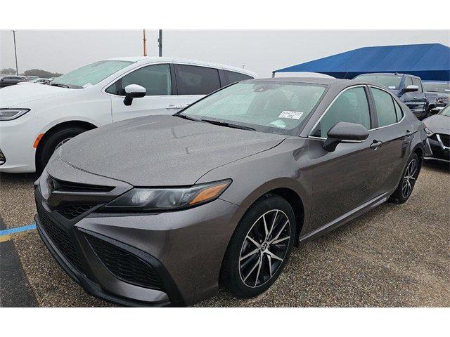 used 2023 Toyota Camry car, priced at $26,067