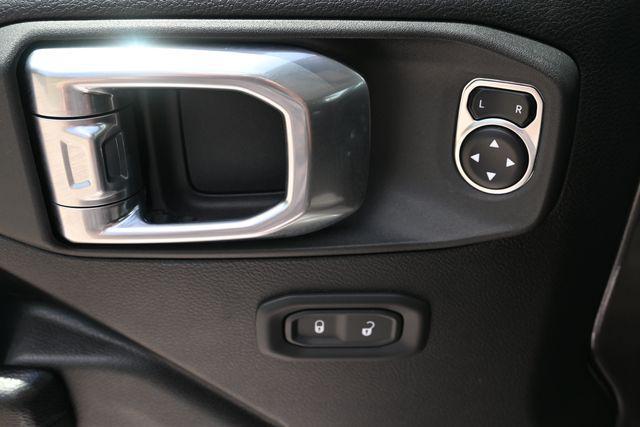used 2021 Jeep Gladiator car, priced at $31,927