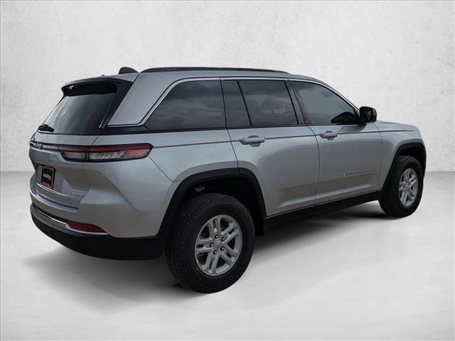 new 2025 Jeep Grand Cherokee car, priced at $32,897