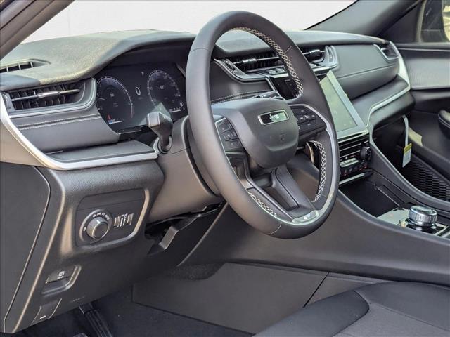 new 2025 Jeep Grand Cherokee car, priced at $33,394