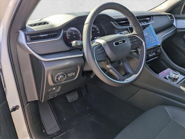 new 2025 Jeep Grand Cherokee car, priced at $40,083