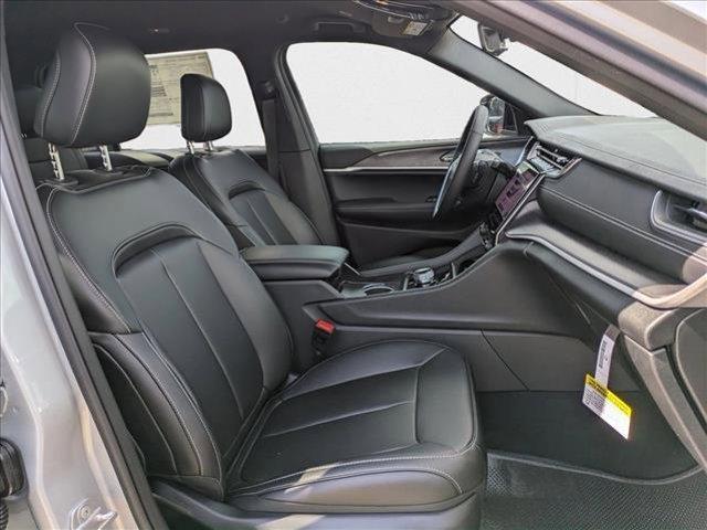 new 2025 Jeep Grand Cherokee L car, priced at $41,491