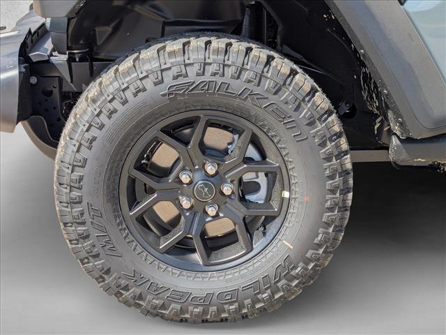 new 2025 Jeep Wrangler car, priced at $45,991