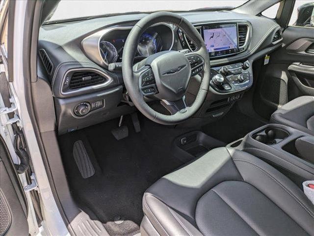 new 2025 Chrysler Pacifica car, priced at $36,741