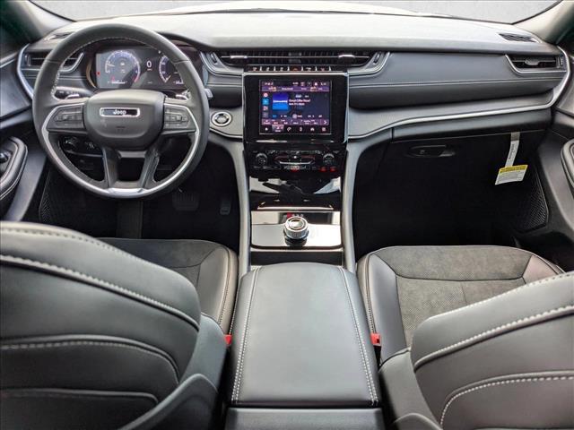 new 2025 Jeep Grand Cherokee car, priced at $38,835