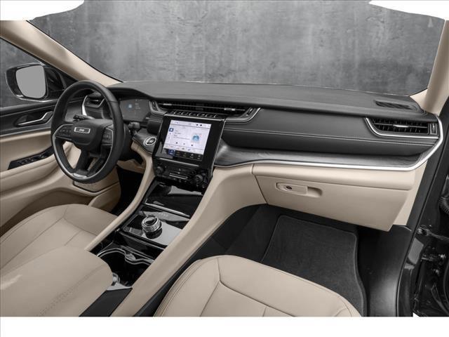 new 2025 Jeep Grand Cherokee car, priced at $44,875
