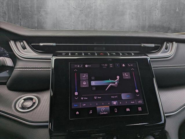new 2025 Jeep Grand Cherokee car, priced at $39,991