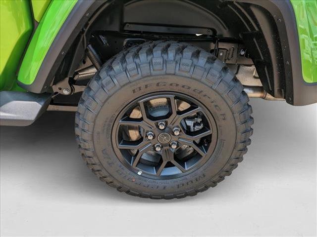 new 2025 Jeep Gladiator car, priced at $38,327
