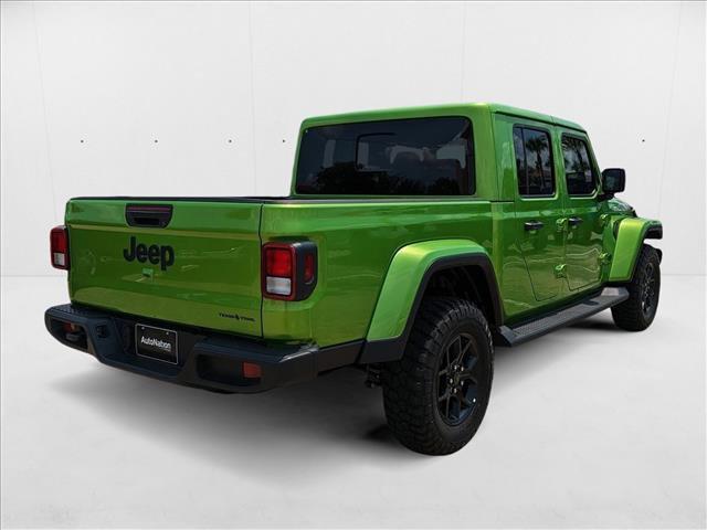 new 2025 Jeep Gladiator car, priced at $38,327