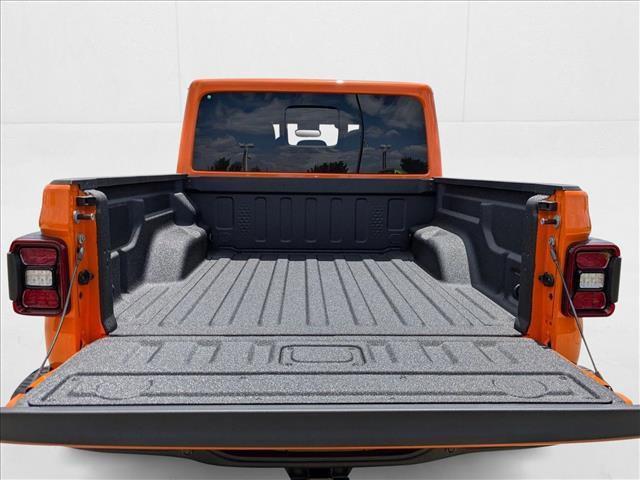 new 2025 Jeep Gladiator car, priced at $50,408