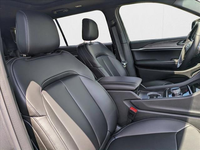 new 2025 Jeep Grand Cherokee L car, priced at $43,316
