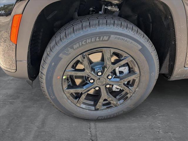 new 2025 Jeep Grand Cherokee L car, priced at $38,991