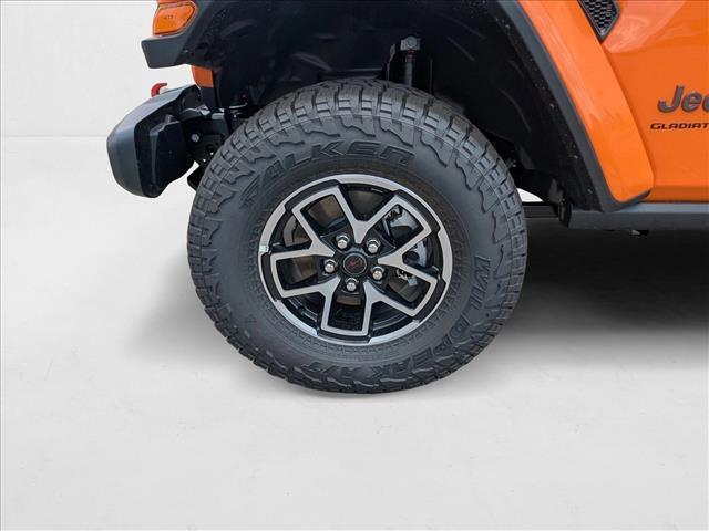 new 2025 Jeep Gladiator car, priced at $46,654