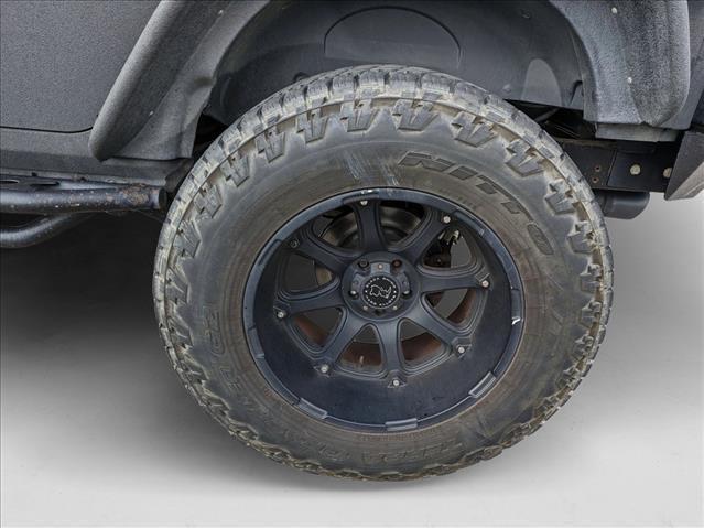 used 2015 Jeep Wrangler Unlimited car, priced at $20,498