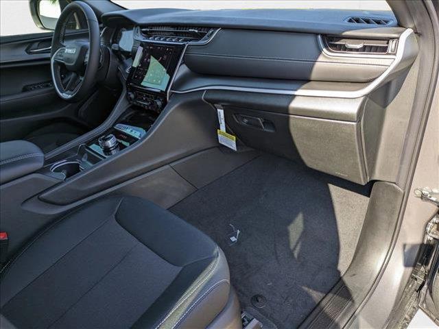 new 2025 Jeep Grand Cherokee car, priced at $33,484