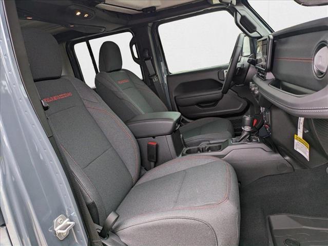 new 2025 Jeep Gladiator car, priced at $45,654