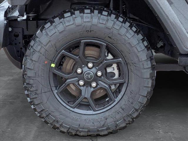 new 2025 Jeep Gladiator car, priced at $46,147