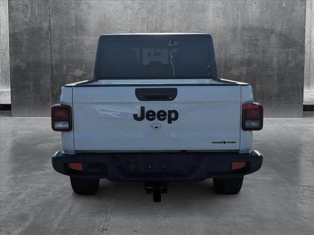 used 2021 Jeep Gladiator car, priced at $27,298