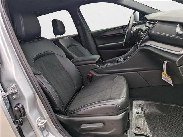 new 2025 Jeep Grand Cherokee L car, priced at $37,726