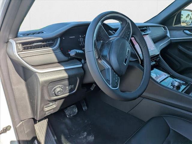 new 2025 Jeep Grand Cherokee car, priced at $43,790