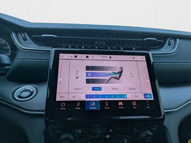 new 2025 Jeep Grand Cherokee car, priced at $43,790