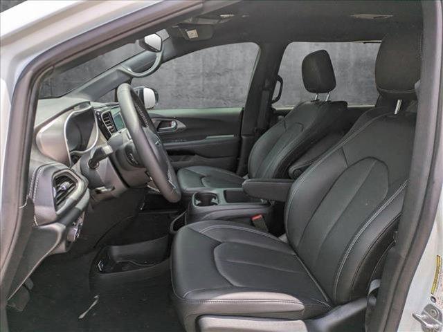 new 2025 Chrysler Pacifica car, priced at $39,991