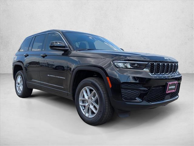 new 2025 Jeep Grand Cherokee car, priced at $34,047