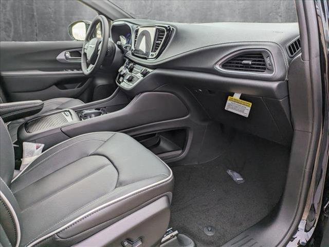 new 2025 Chrysler Pacifica car, priced at $52,845